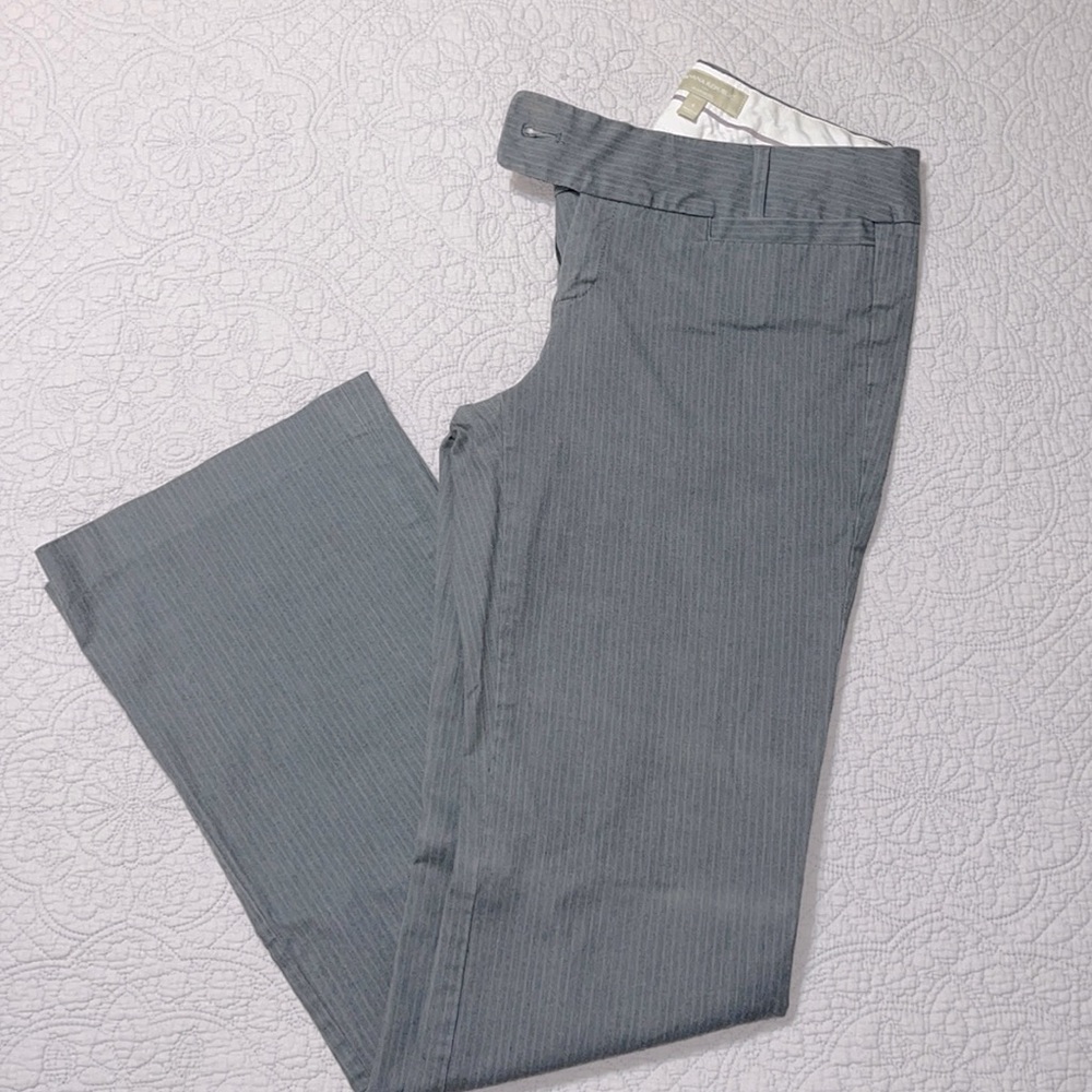 Banana Republic Jackson Fit size 4 gray pants